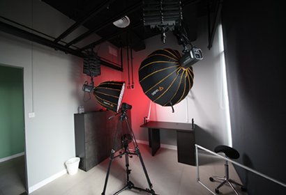 Studio Image